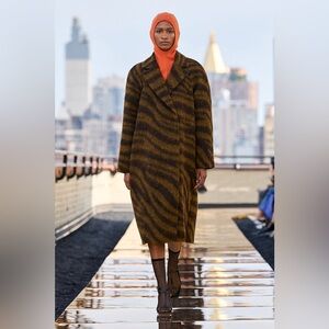 COS Tiger Striped Wool and Alpaca Coat— Womens EU 32 or US 2